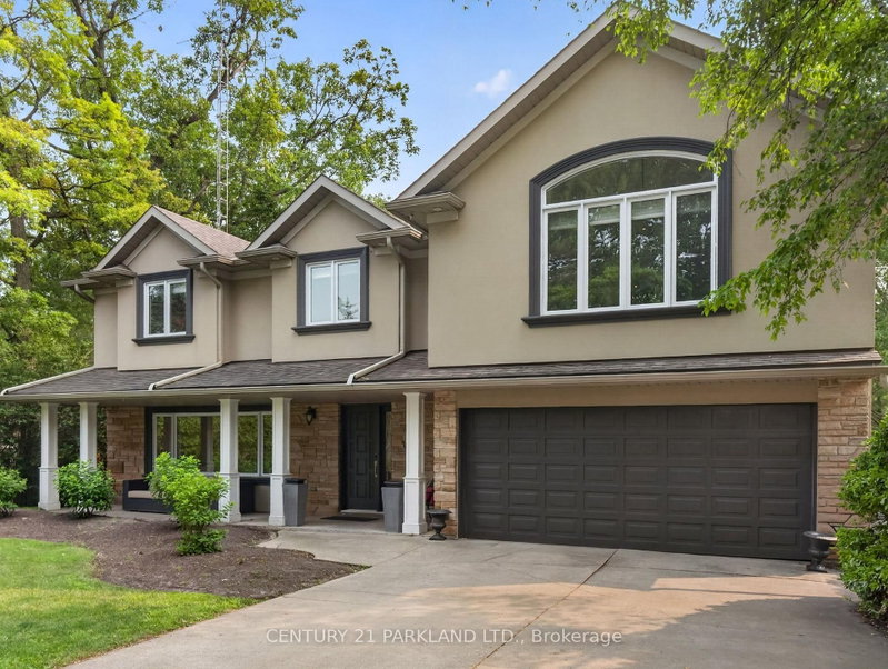 1302 Hillview Crescent, Oakville