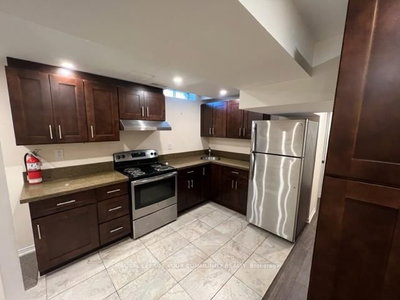 634 Galloway Crescent — photo 4