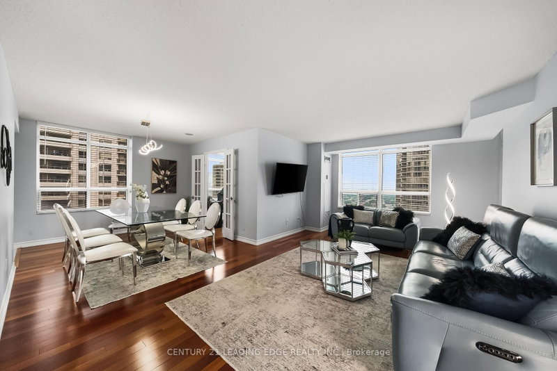 1812 - 35 Kingsbridge Garden Circle