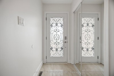 177 Surbray Grove — photo 6