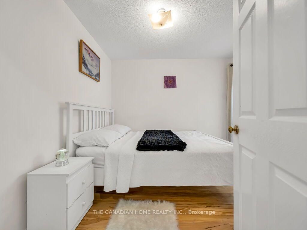 5244 Cinnamon Road • Mississauga, ON photo 6