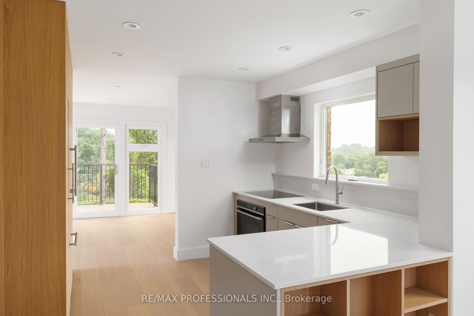 19 Arnold Avenue • Toronto, ON photo 12