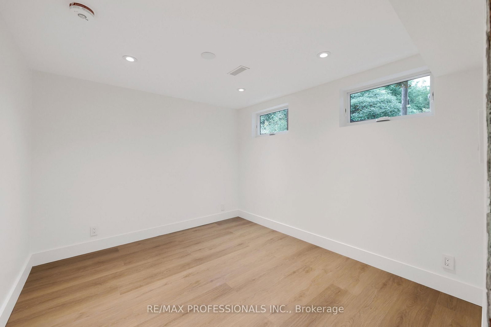 19 Arnold Avenue • Toronto, ON photo 34