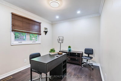 5959 Ladyburn Crescent — photo 6