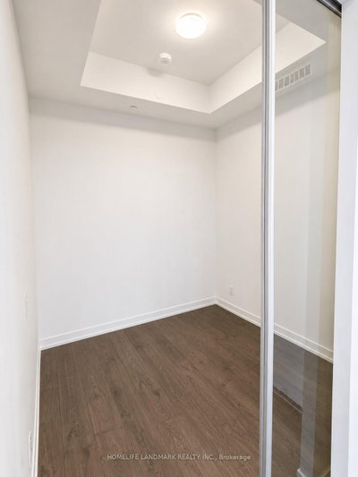 Unit 905 — 270 Dufferin Street — photo 6