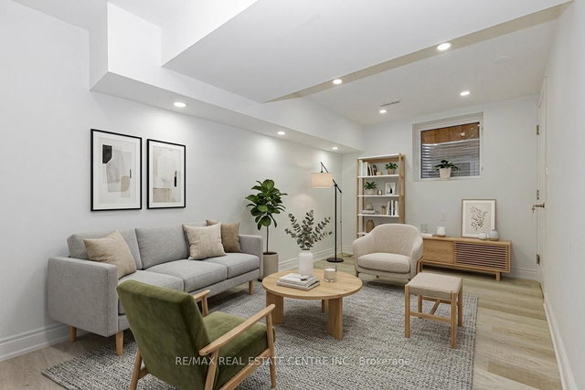 #2 - 17 Scotia Drive
