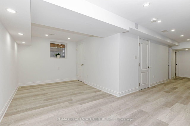 #2 - 17 Scotia Drive