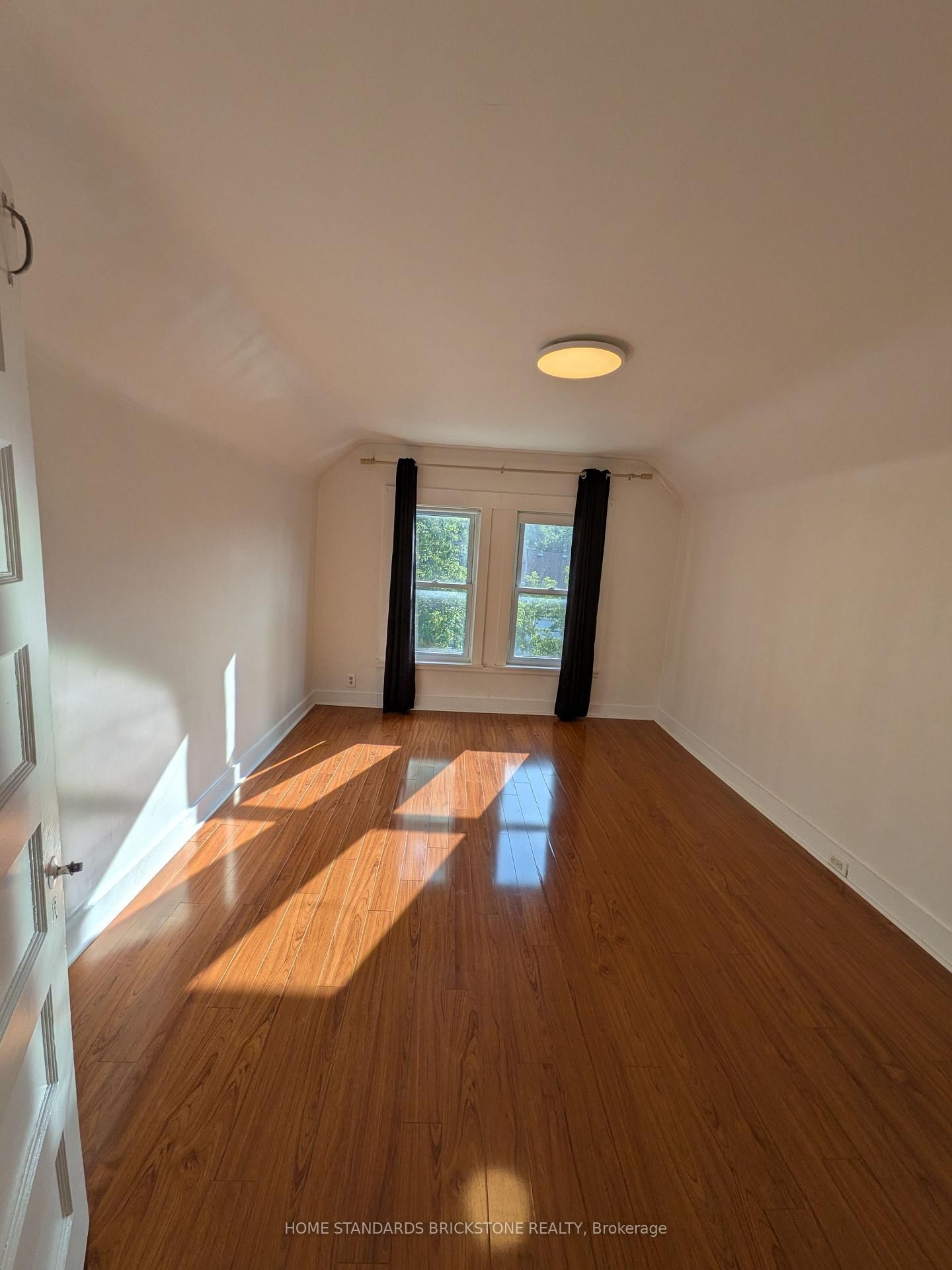 136 Medland Street • Toronto, ON photo 16