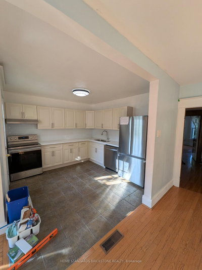 136 Medland Street • Toronto, ON photo 9