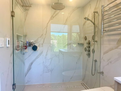 2442 Woburn Oakville,ON L6L 5E9 — Photo 28