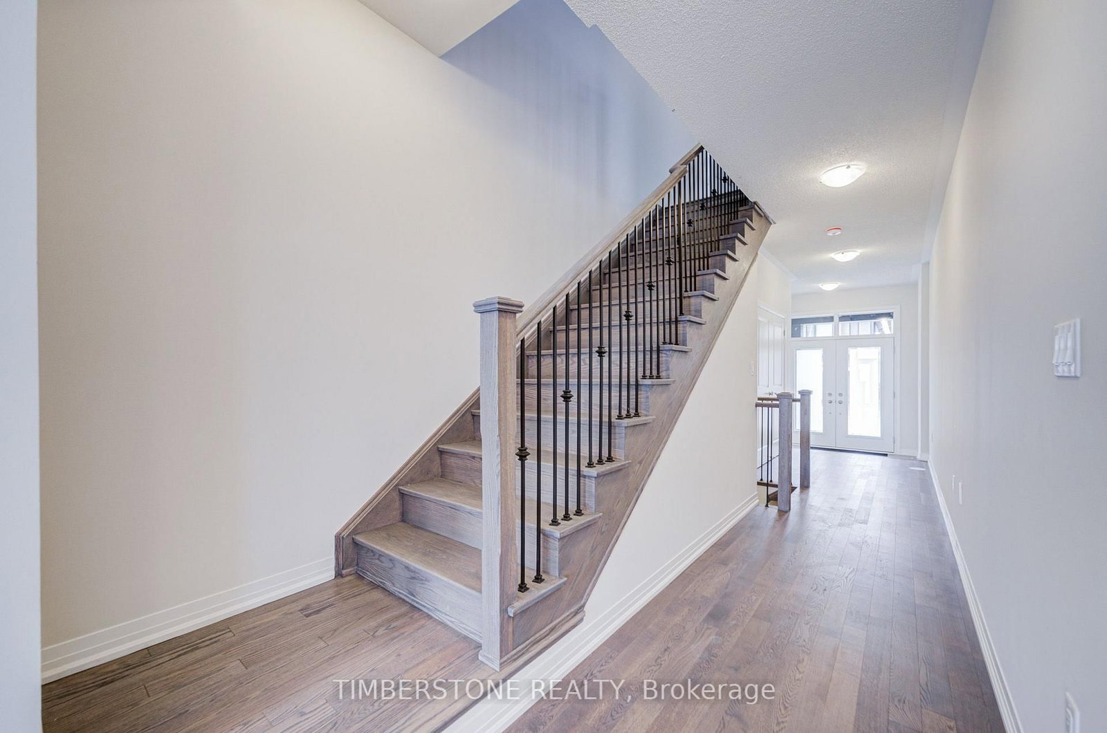 108 Arnold Circle • Brampton, ON photo 7