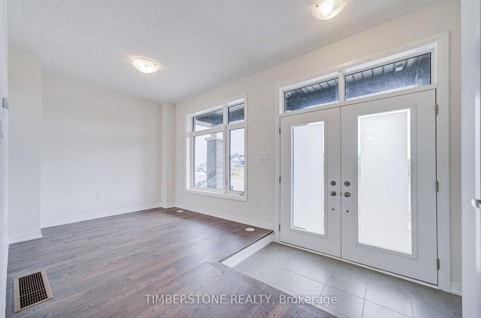 108 Arnold Circle • Brampton, ON photo 8