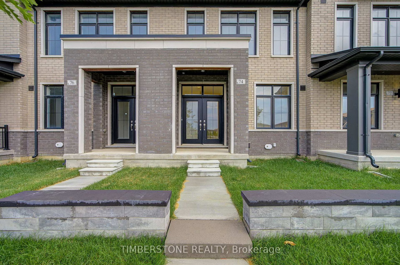 74 Blue Pond Drive • Brampton, ON photo 4