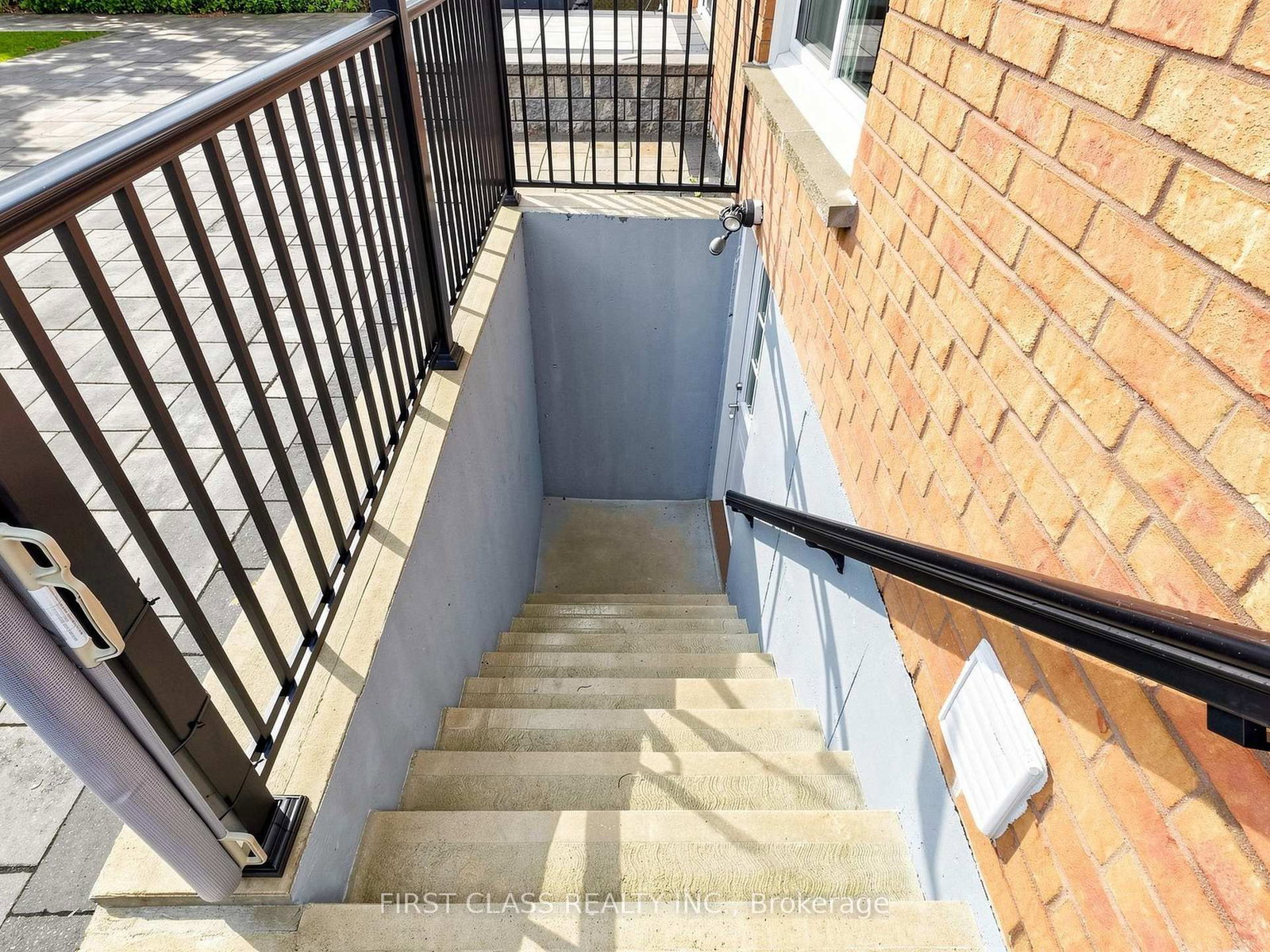 967 White Clover Way • Mississauga, ON photo 46