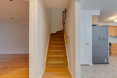 740 Maxman Street — photo 5