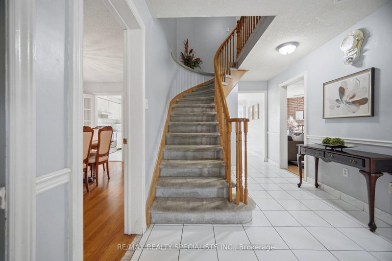 271 Nahani Way