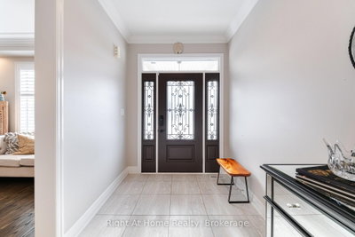 3318 Charles Biggar Drive — photo 2