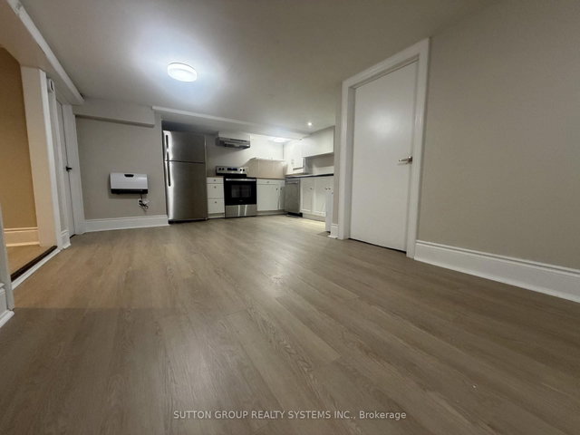 lower level - 3 Tyrone Avenue