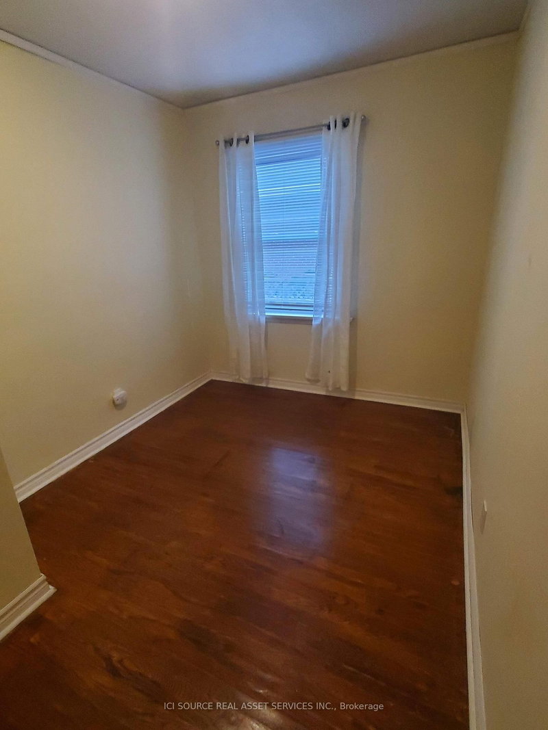 Main Floor - 412 Mountainview Drive