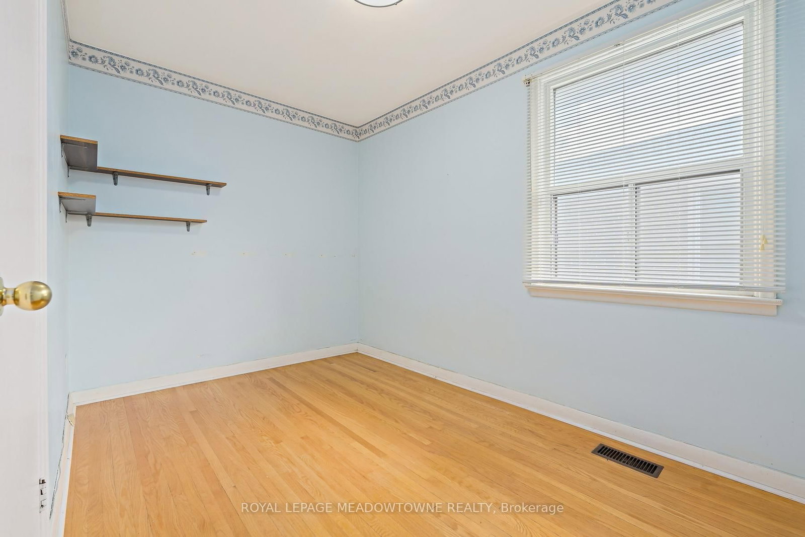 456 Delrex Boulevard • Halton Hills, ON photo 12
