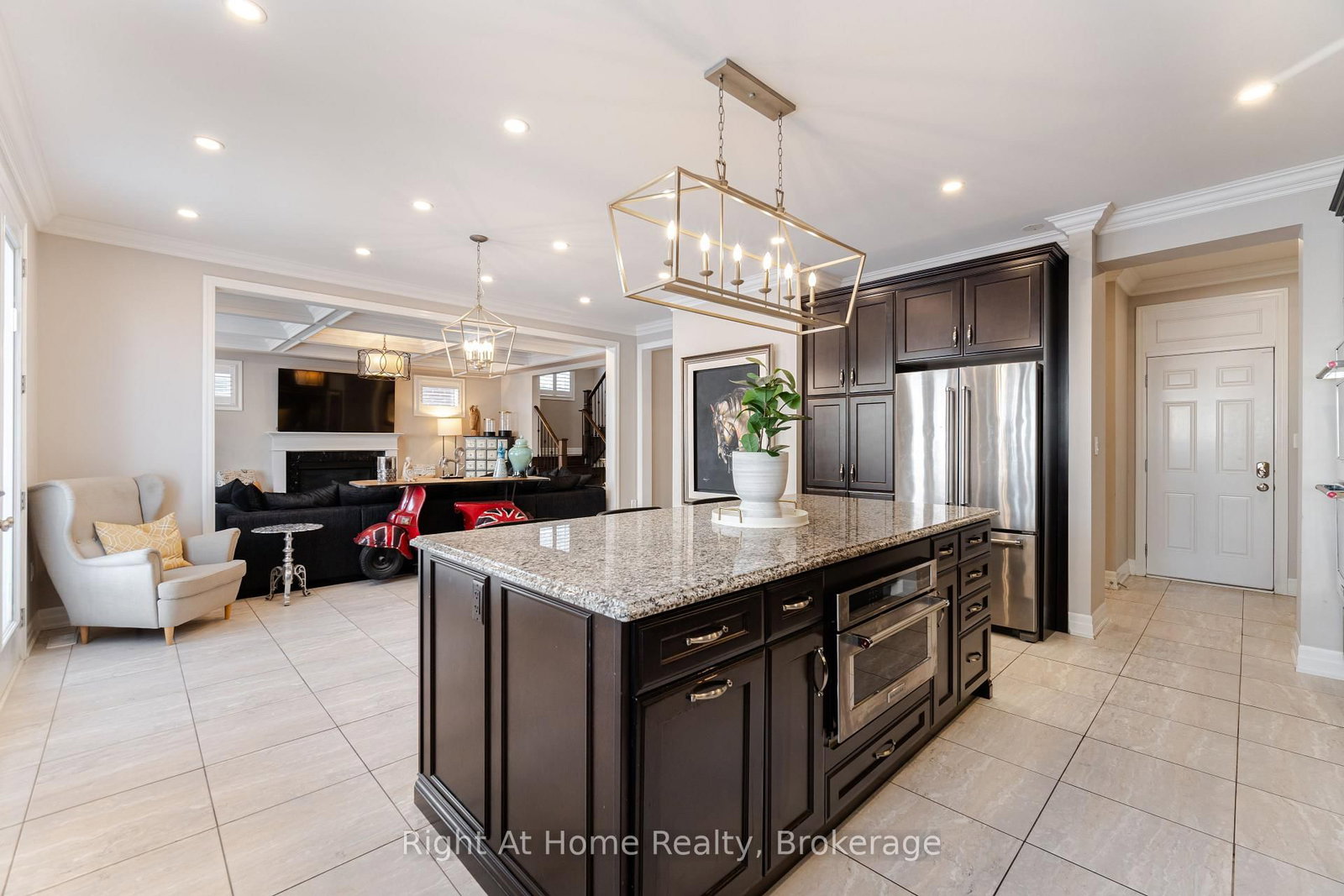 3318 Charles Biggar Drive • Oakville, ON photo 15