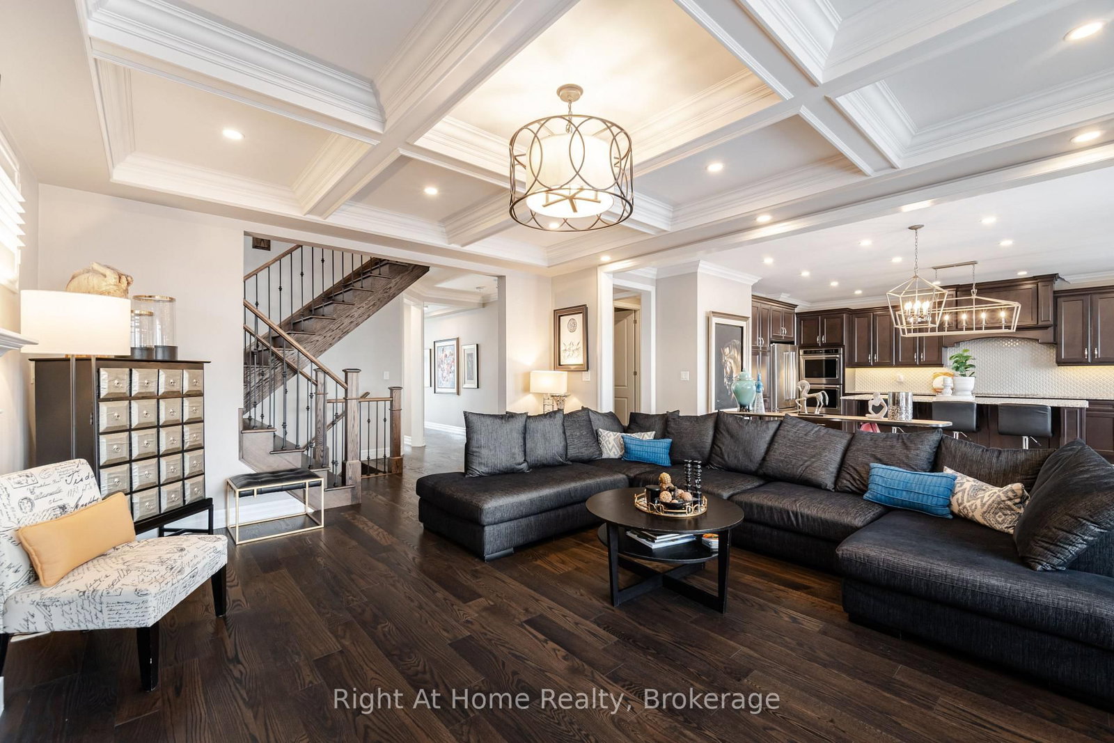 3318 Charles Biggar Drive • Oakville, ON photo 18