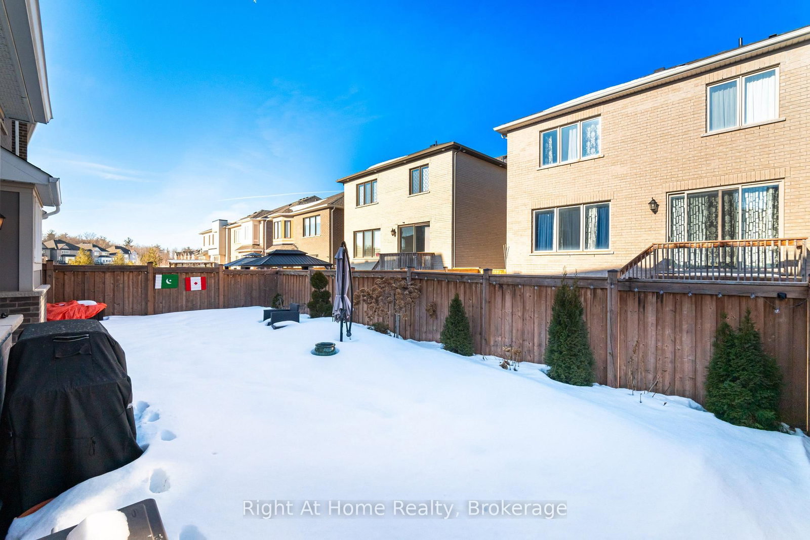 3318 Charles Biggar Drive • Oakville, ON photo 44