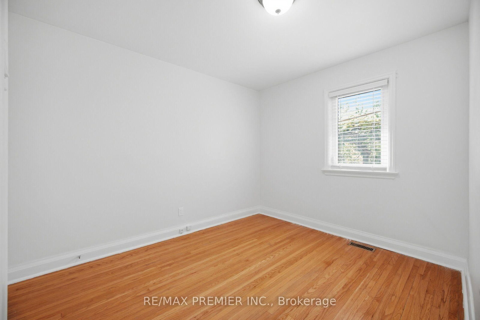 295 Falstaff Avenue • Toronto, ON photo 16