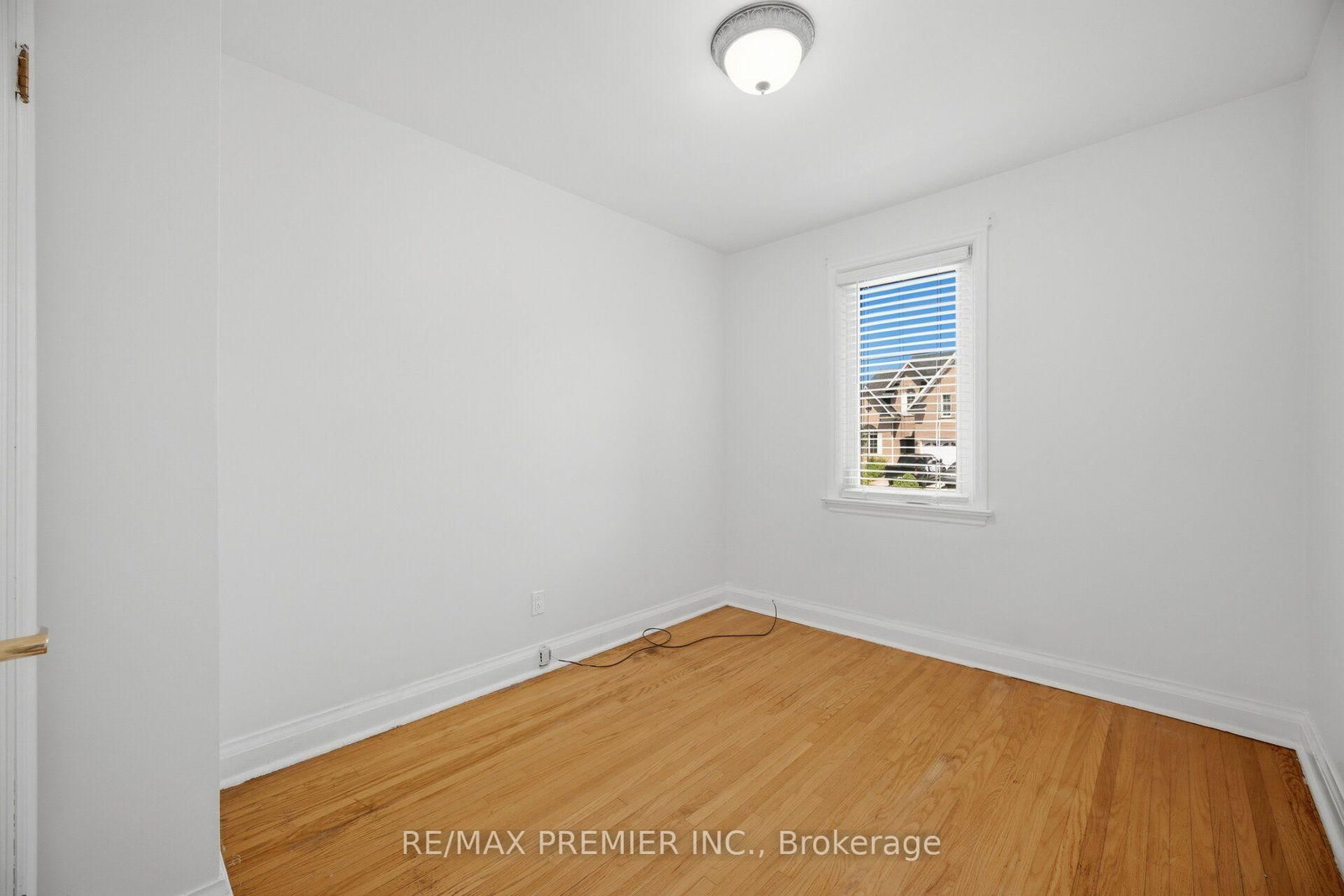 295 Falstaff Avenue • Toronto, ON photo 18