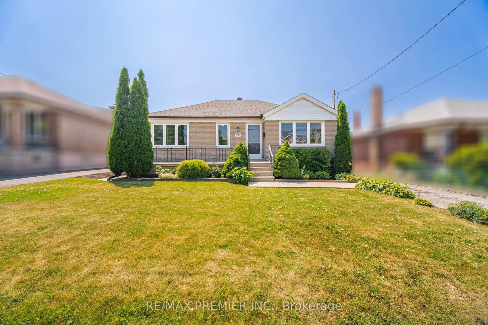 295 Falstaff Avenue, Toronto, ON, photo 2