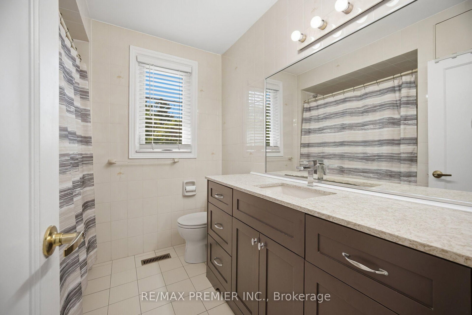 295 Falstaff Avenue • Toronto, ON photo 20