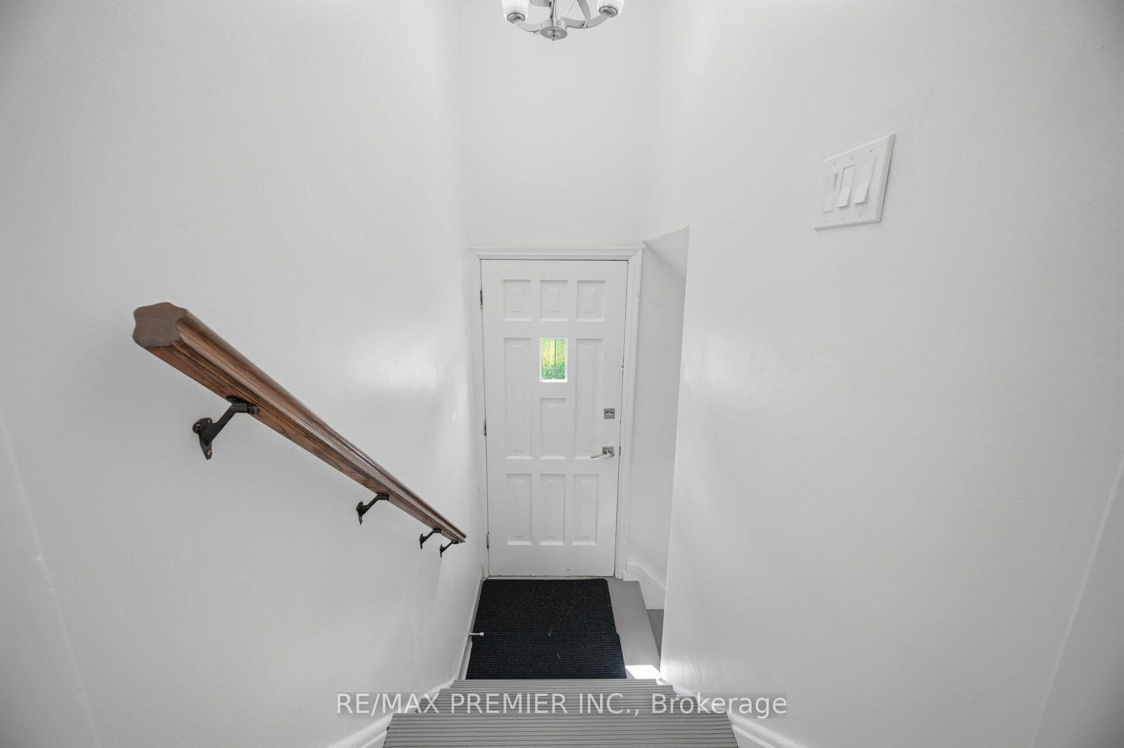 295 Falstaff Avenue • Toronto, ON photo 21