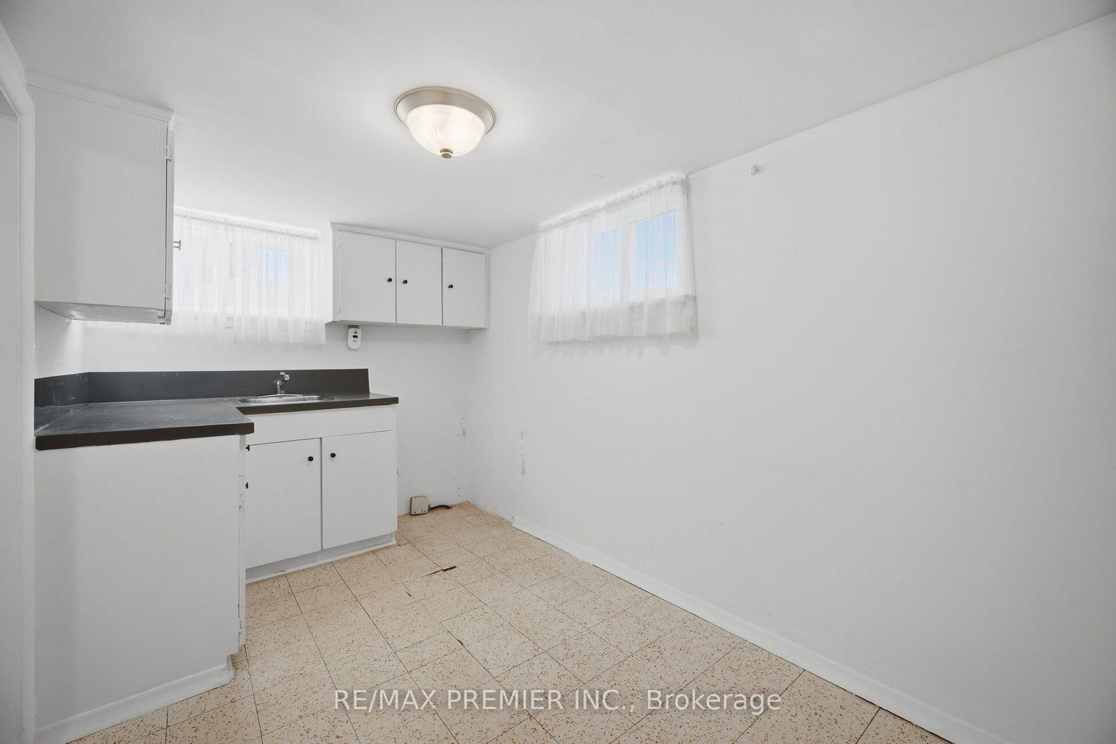295 Falstaff Avenue • Toronto, ON photo 24