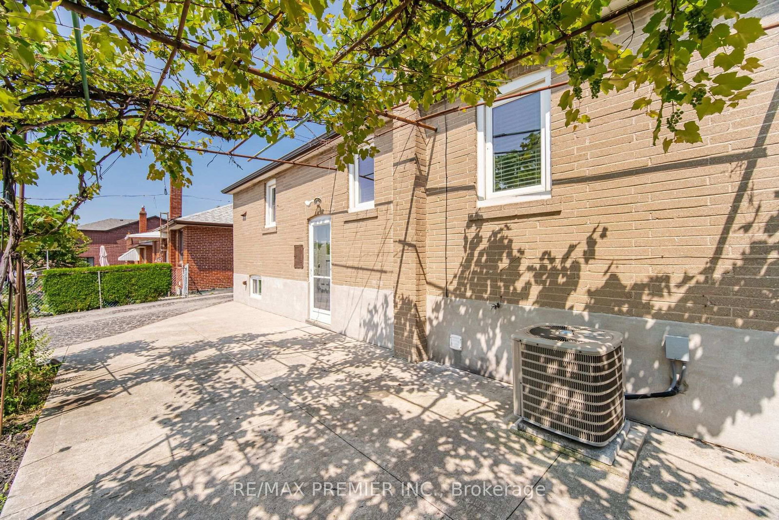 295 Falstaff Avenue • Toronto, ON photo 36