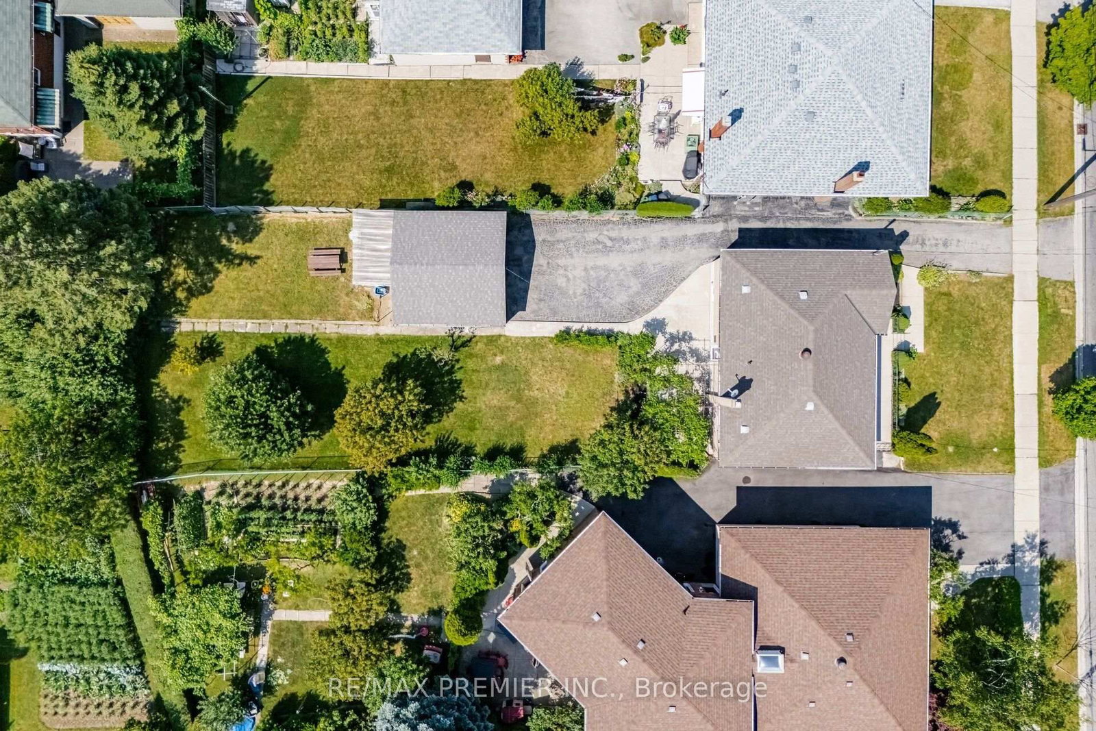 295 Falstaff Avenue • Toronto, ON photo 43