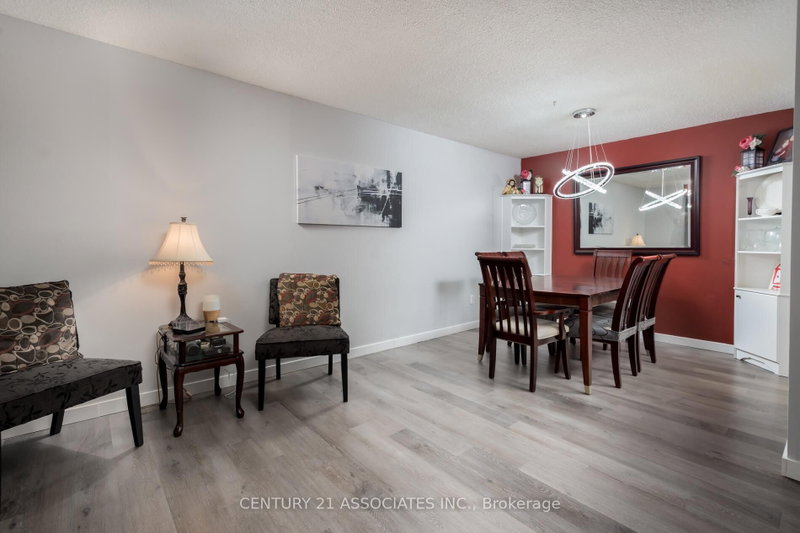 5 Lisa Brampton,ON L6T 4T4 — Photo 11