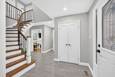 2175 Margot Street • Oakville, ON photo 4