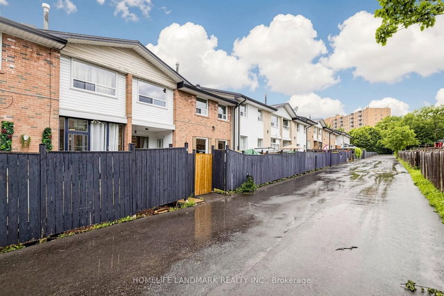 6 - 61 Ardglen Drive