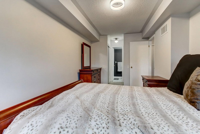 760 Lawrence Toronto,ON M6A 3E7 — Photo 20