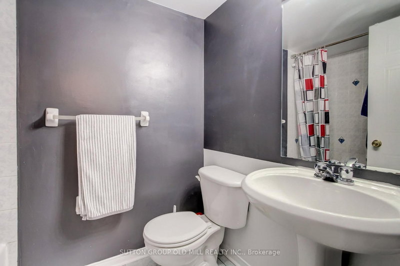 760 Lawrence Toronto,ON M6A 3E7 — Photo 21