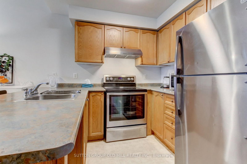 760 Lawrence Toronto,ON M6A 3E7 — Photo 6