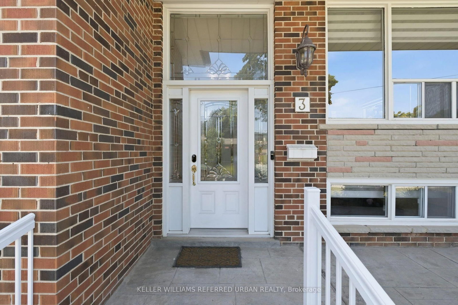 3 Brancaster Court • Toronto, ON photo 6