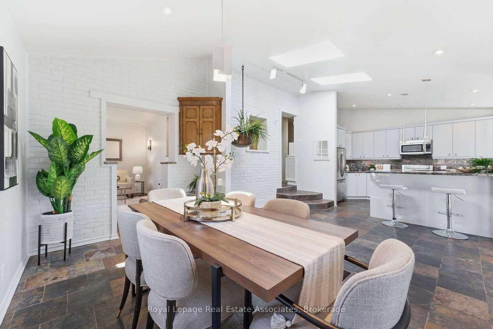 12 Wenonah Drive • Mississauga, ON photo 26