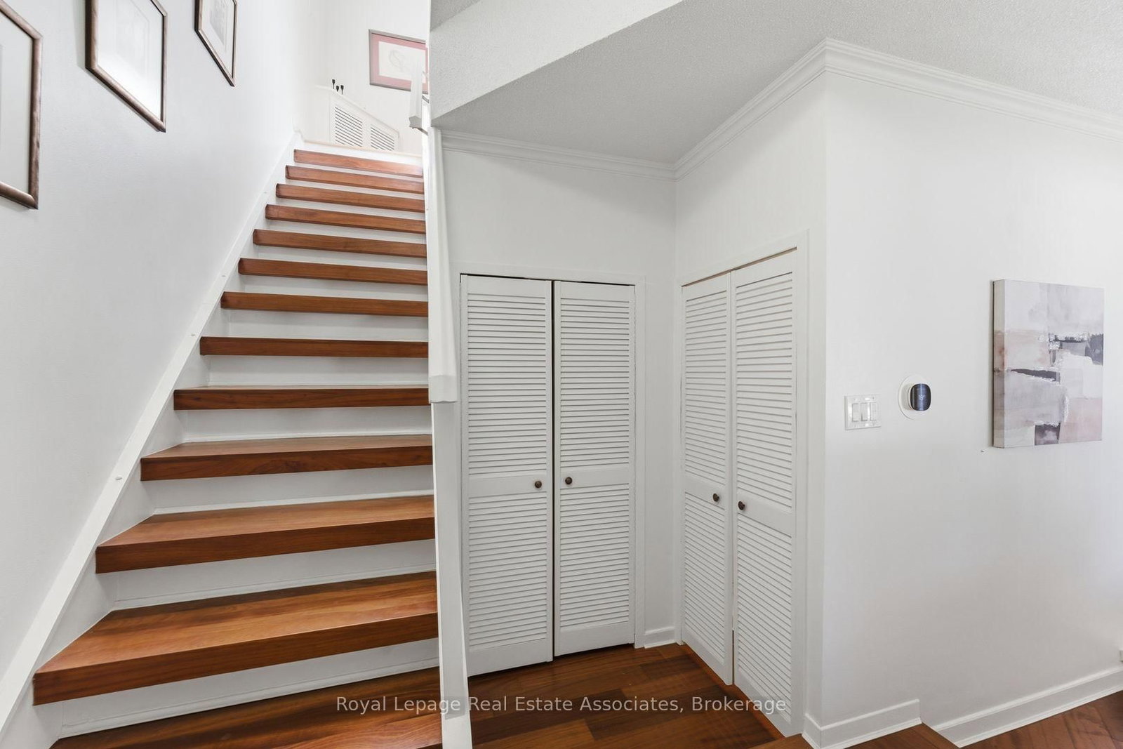 12 Wenonah Drive • Mississauga, ON photo 32