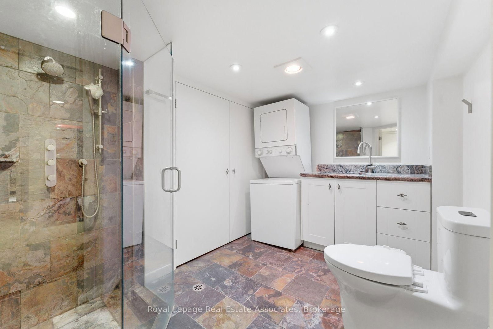 12 Wenonah Drive • Mississauga, ON photo 46