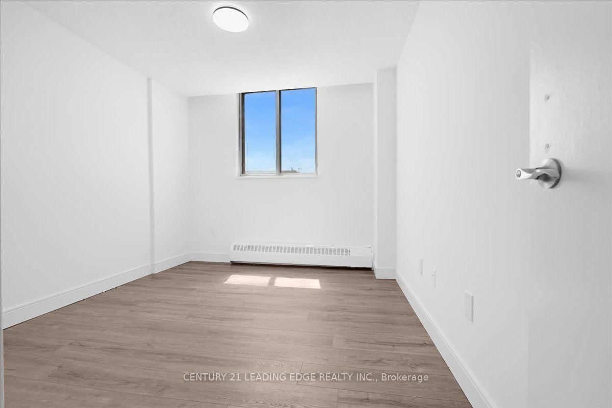 200 Lotherton Pathway • #1208 • Toronto, ON photo 10