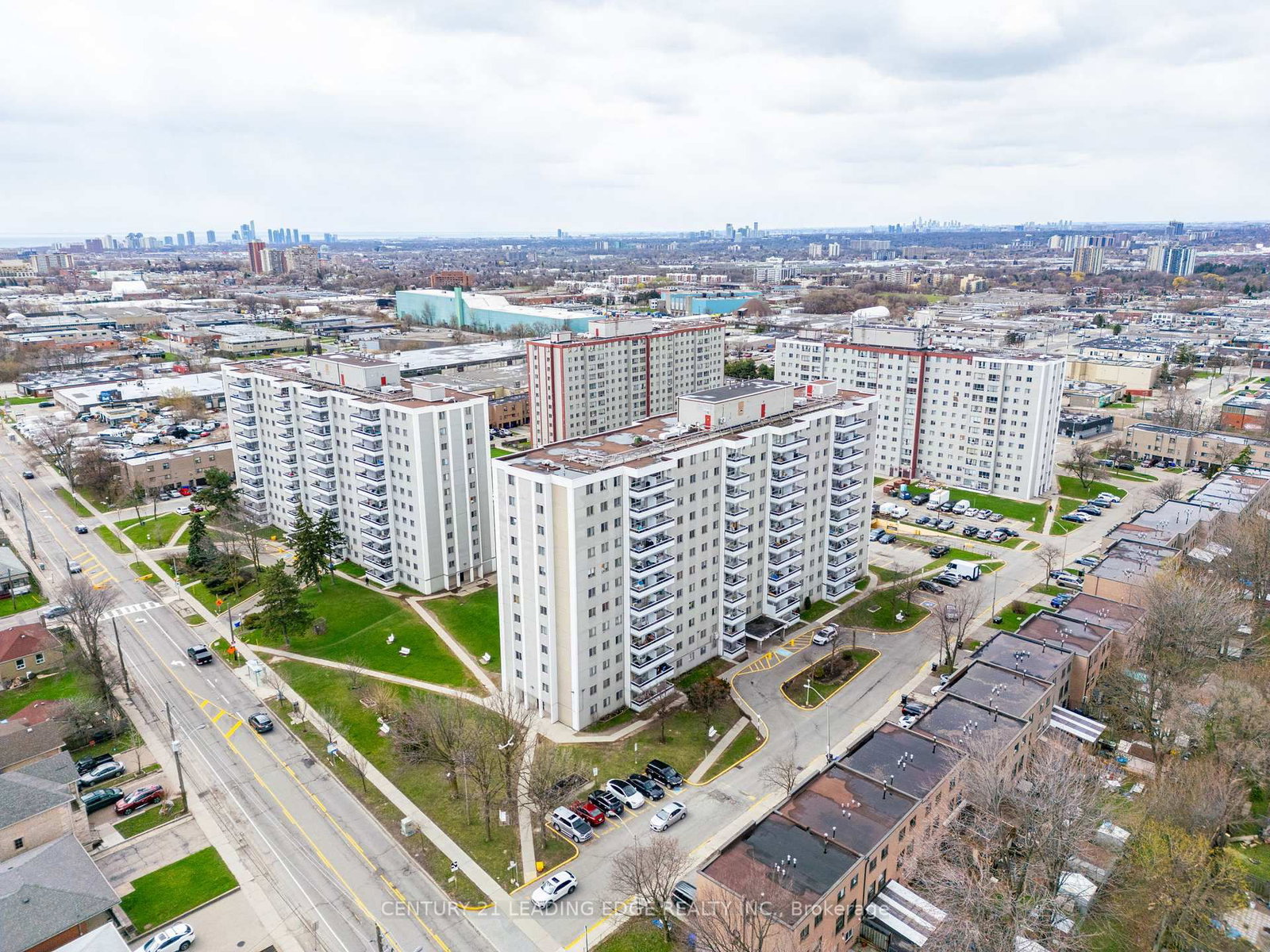 200 Lotherton Pathway • #1208 • Toronto, ON photo 37