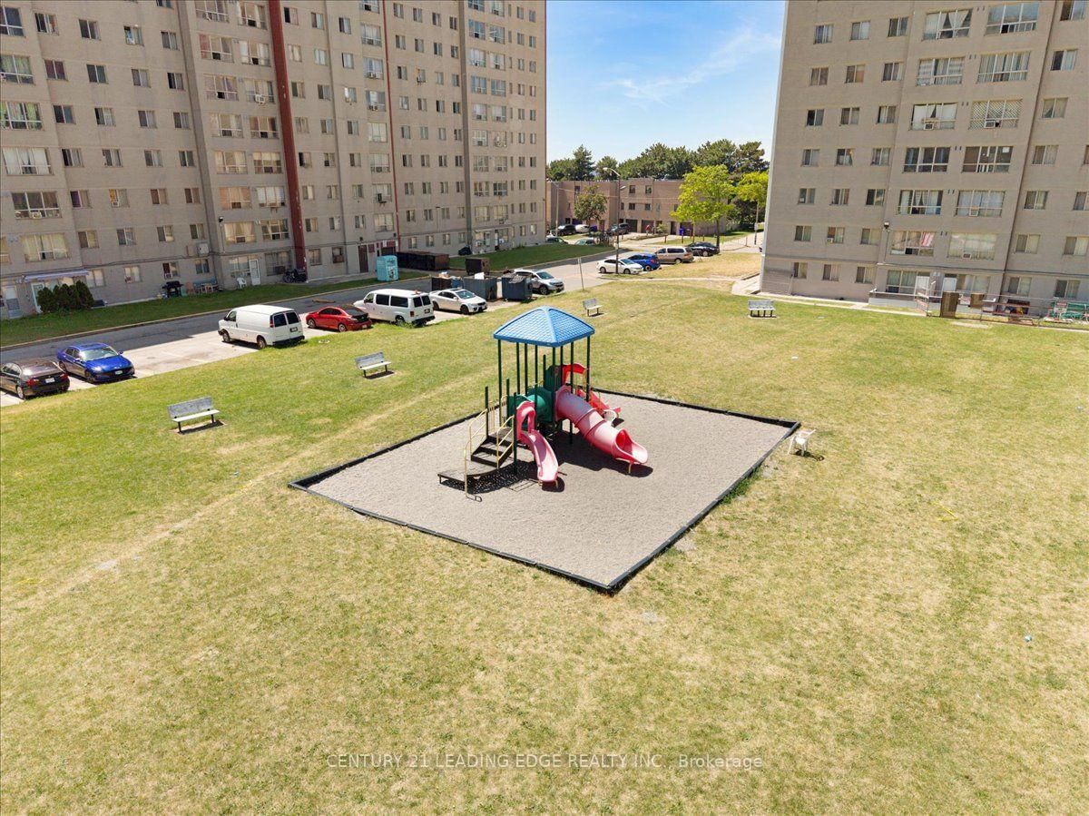 200 Lotherton Pathway • #1208 • Toronto, ON photo 42