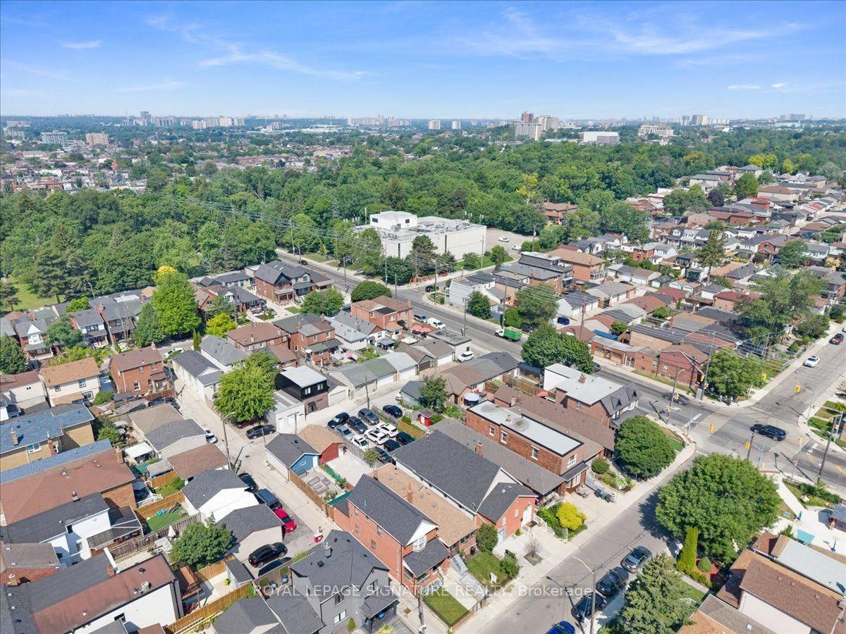 234 W Nairn Avenue • Toronto, ON photo 37