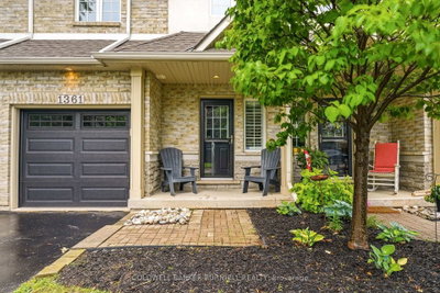 1361 Stephenson Drive — photo 2
